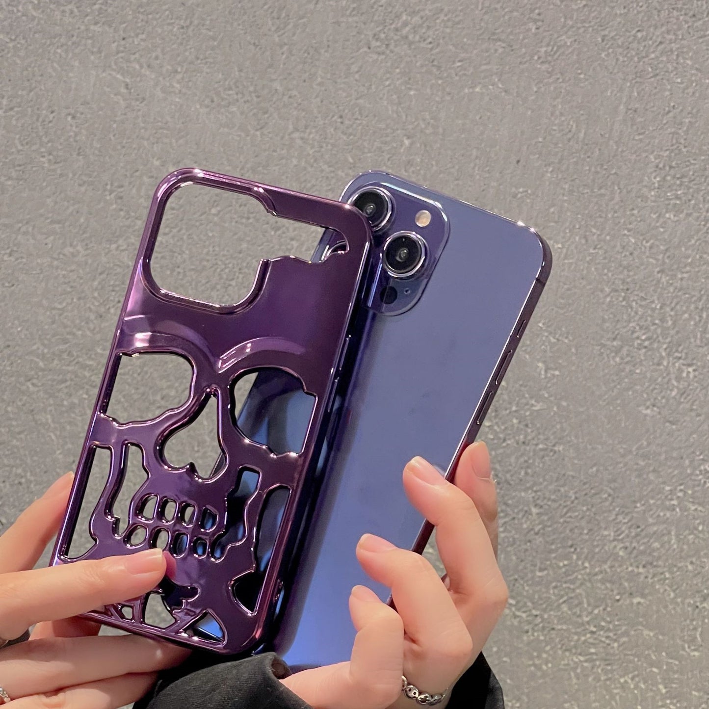 SkullPro – Electroplated TPU Phone Case
