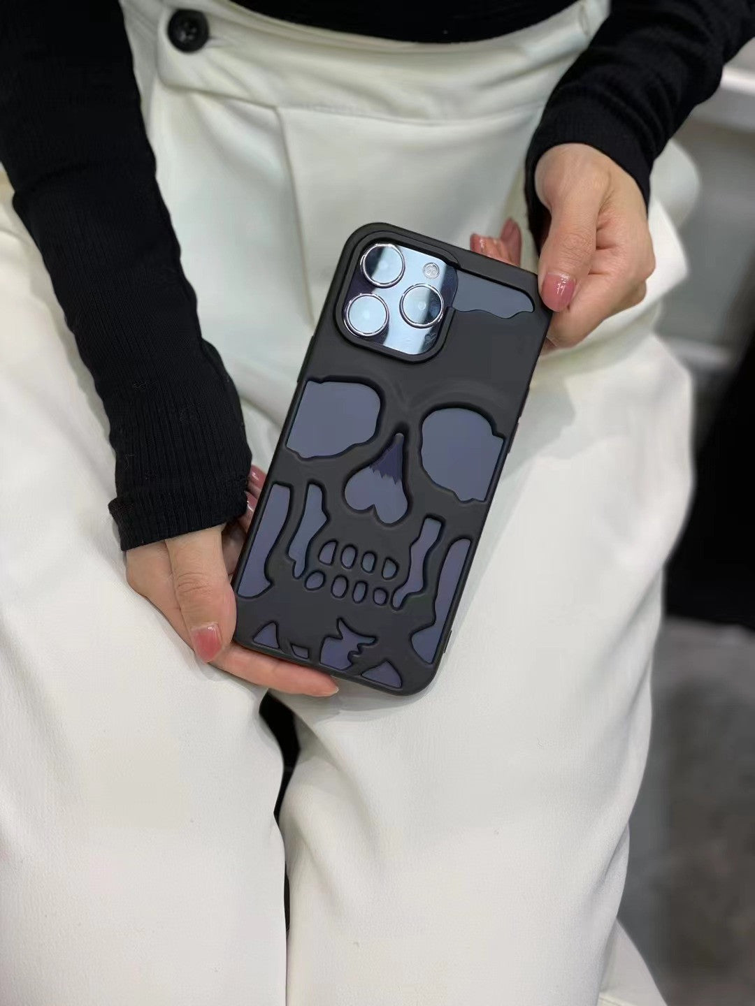SkullPro – Electroplated TPU Phone Case