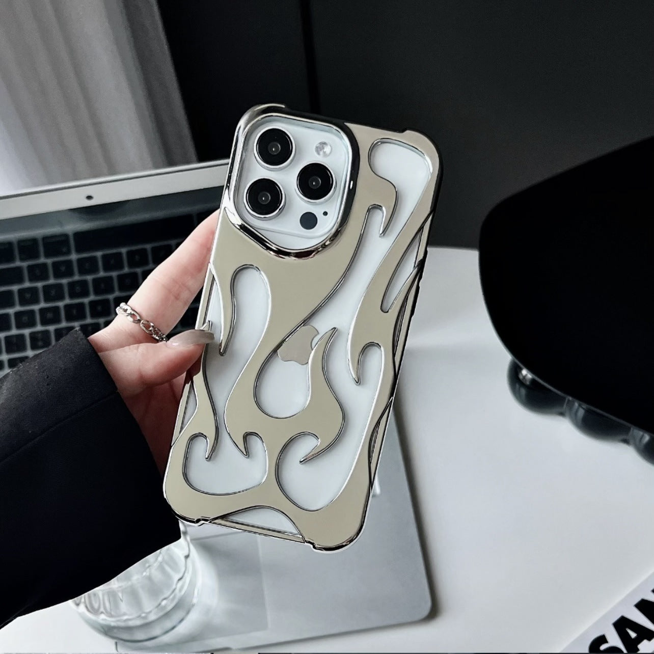 FlameShell – Electroplated TPU phone case with flame pattern