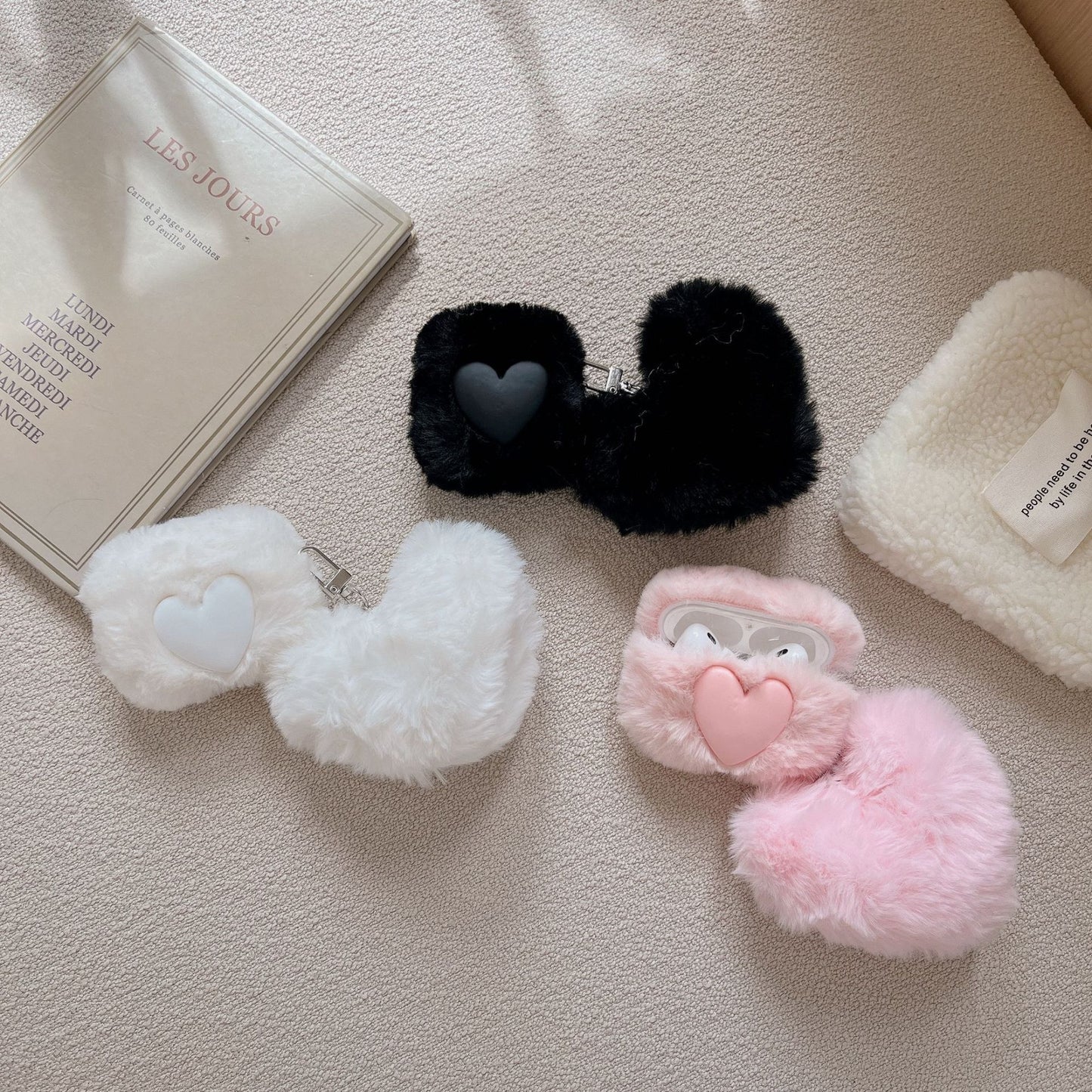 HeartFluff – Soft Plush Heart AirPods Case with Pendant