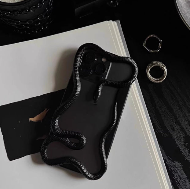 SerpentShell – Artistic Snake Design Resin Phone Case