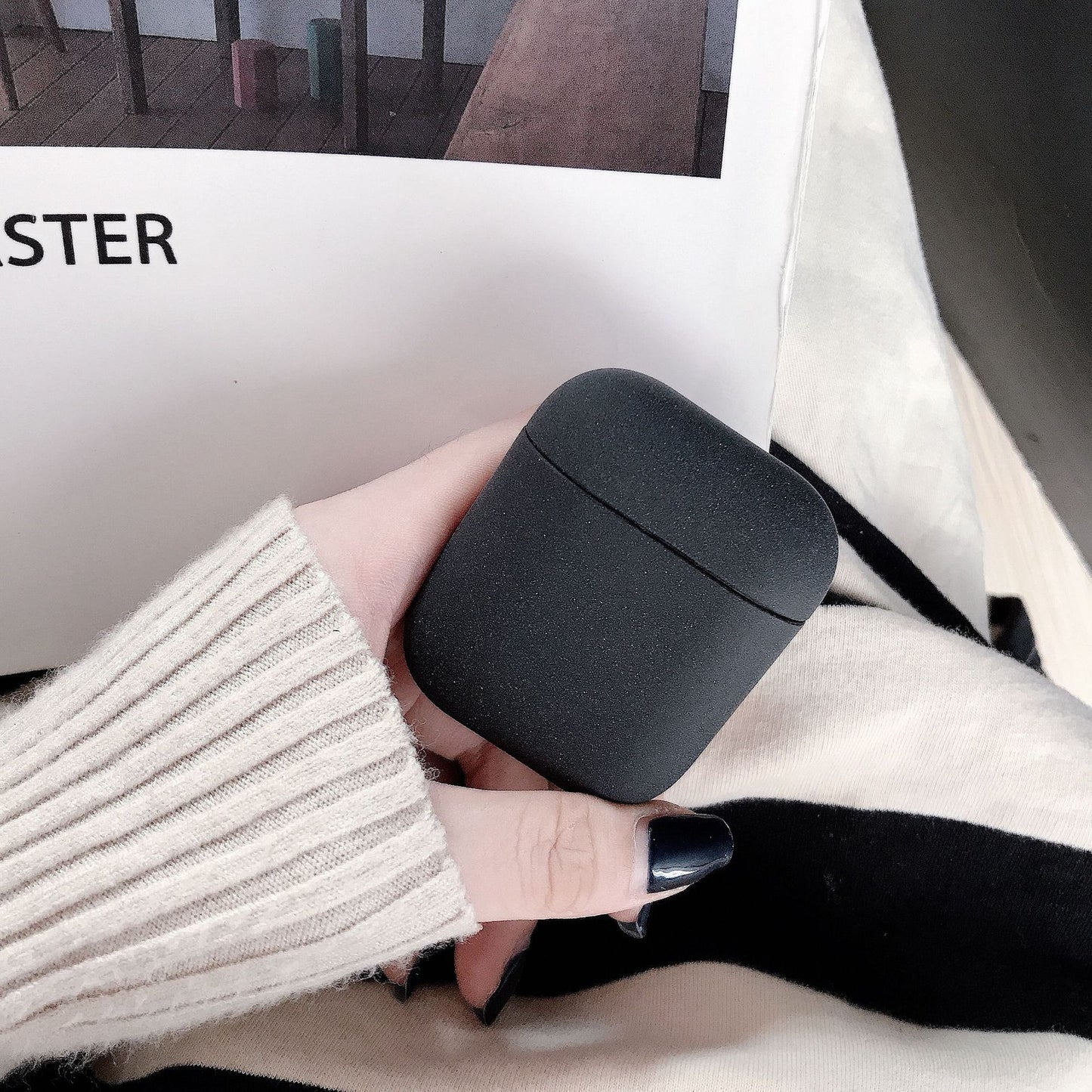PodGuard – Compact Bluetooth Earbuds Case