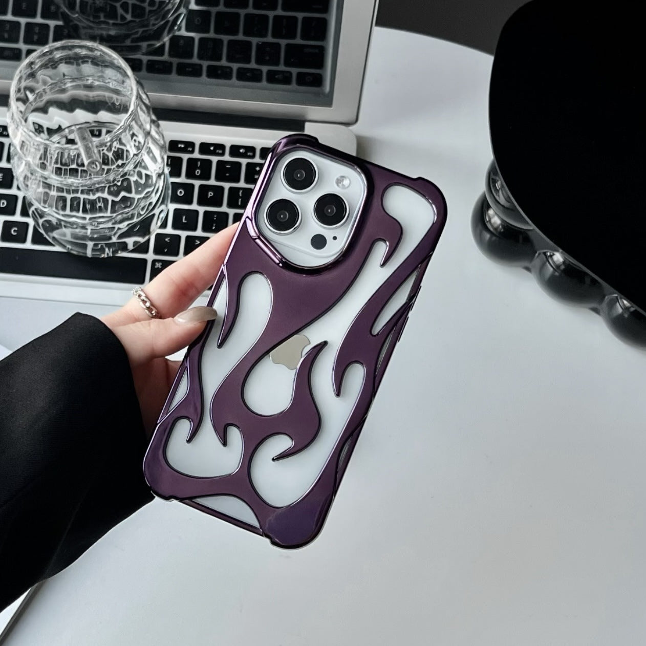 FlameShell – Electroplated TPU phone case with flame pattern