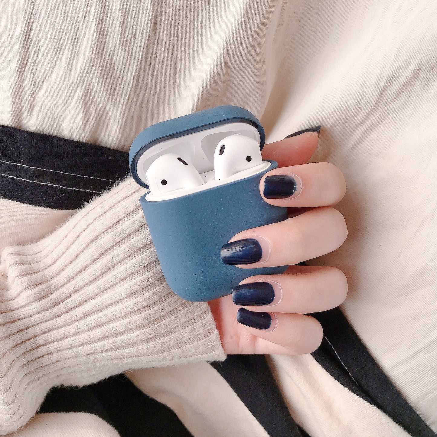 PodGuard – Compact Bluetooth Earbuds Case