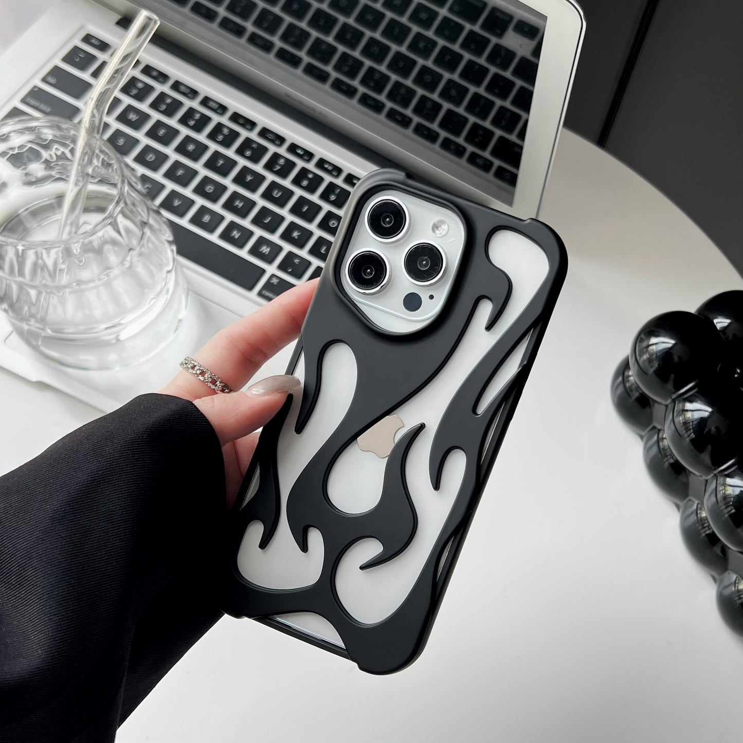FlameShell – Electroplated TPU phone case with flame pattern