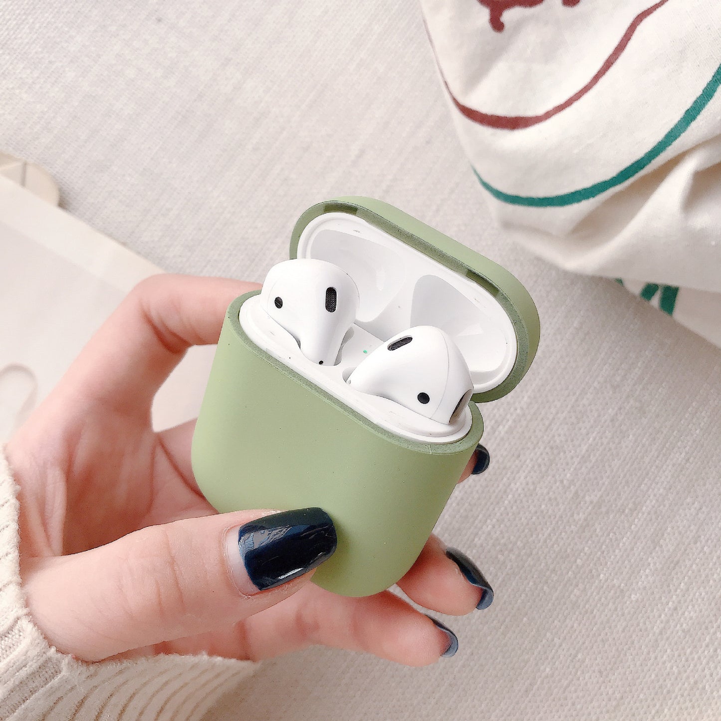 PodGuard – Compact Bluetooth Earbuds Case